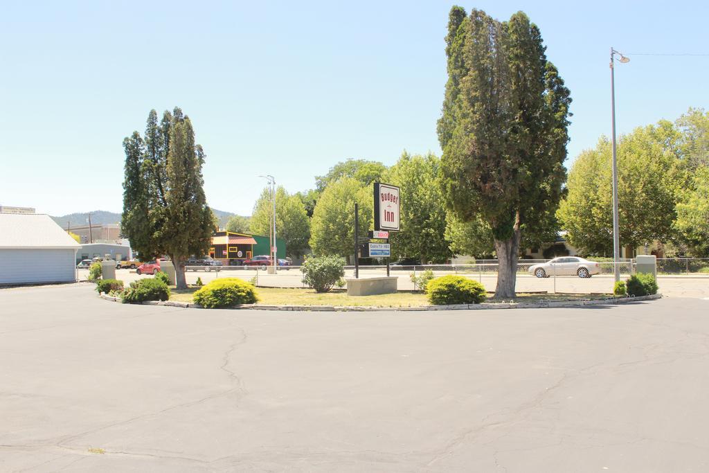 Budget Inn -Уайрика Экстерьер фото
